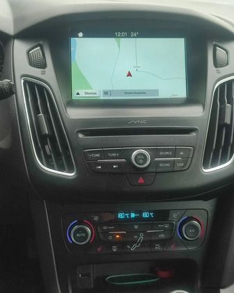 Ford Focus cena 35999 przebieg: 176100, rok produkcji 2017 z Nowe Skalmierzyce małe 352